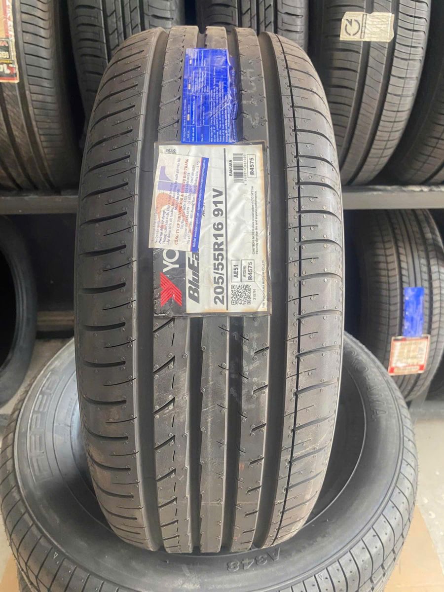 So sánh lốp ô tô cho mùa hè và mùa đông: Sự khác biệt quan trọng